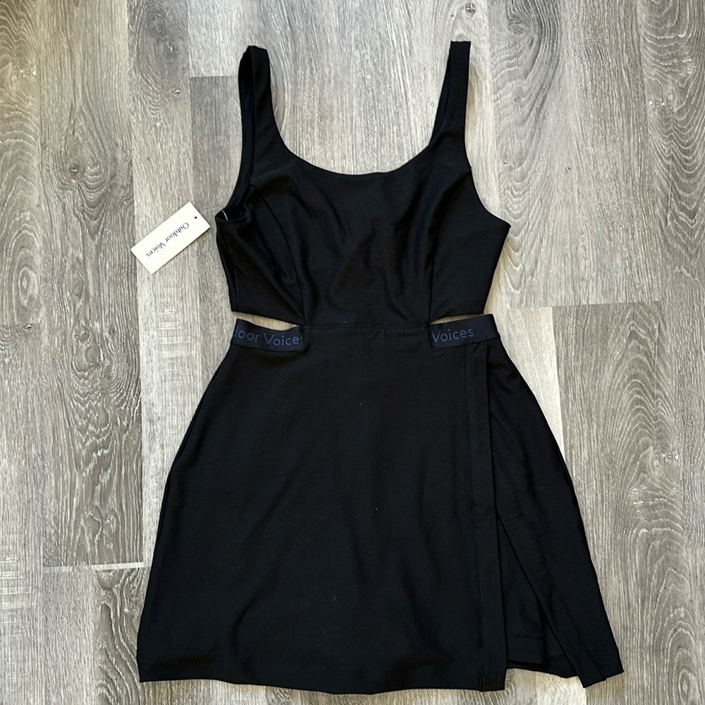 Brand new Outdoor Voice black exercise dress (size small)